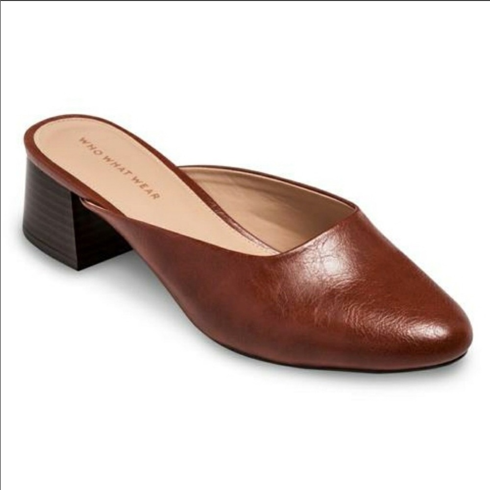 NWOT who what wear mules block heel